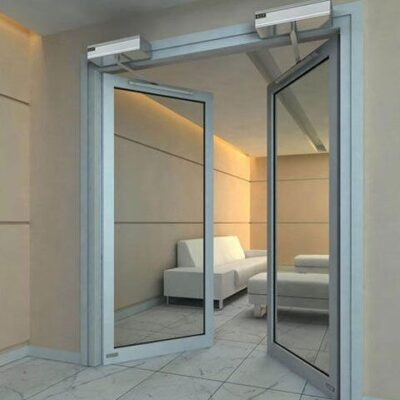 Cửa mở cánh tự động
