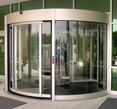 Cửa trượt cong tự động